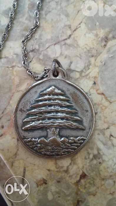 قلادة ارزة لبنان مع سنسال Lebanese Cedar neckless 0