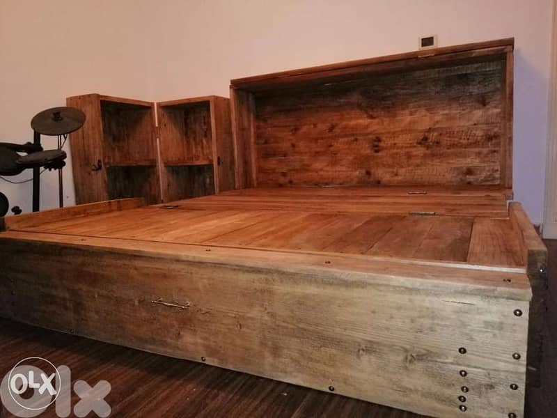 Old closet wood bed queen size تخت مجوز خزانة دريسوار شكل قديم 4