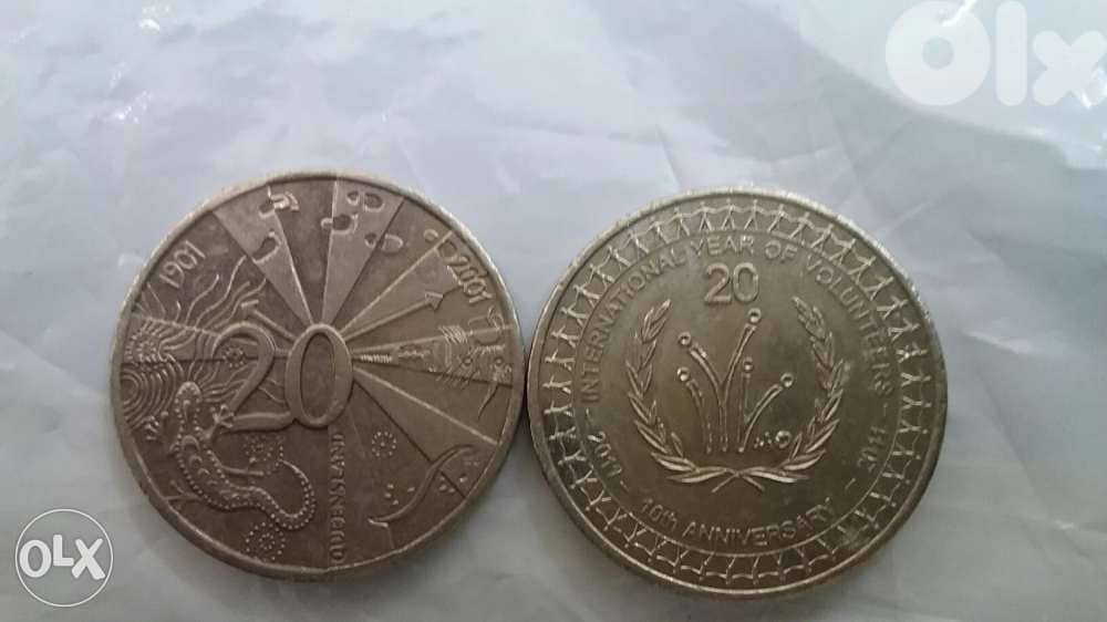 Set of Two One Australian Dollar Memorial Coins for Queen Elizabeth 1