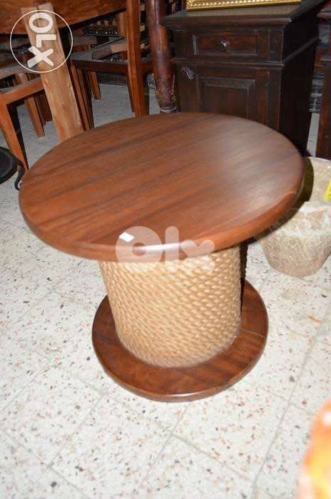 table wood engraved 0