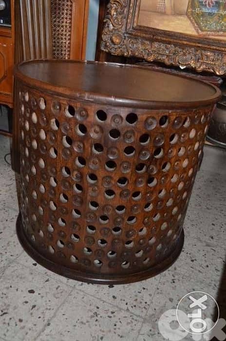 table wood engraved 7