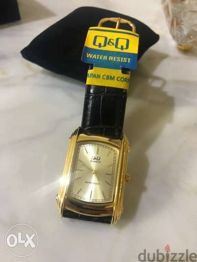 للبيع ساعة مميزة