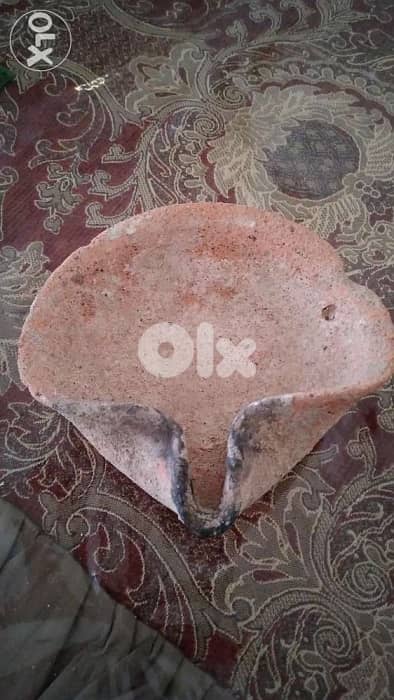 Old clay Phoencian Oil lamp diameter 13 cm 0