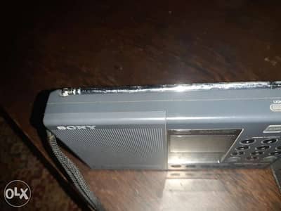 راديو ترانزيستور جديد بحالة ممتازة مع علبته الاصلية