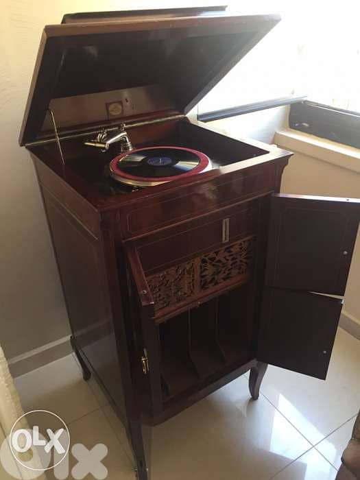 phonograph 650$ 0