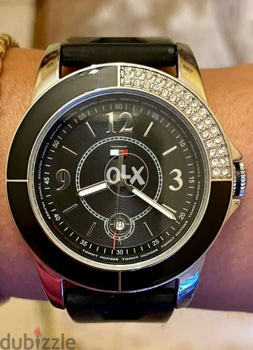 Tommy Hilfiger Luxurious women watch 1