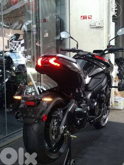 suzuki katana 1000cc model 2020 dealer warranty only 150klm 5