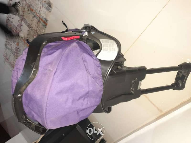 Graco Junior baby car seat with base 1