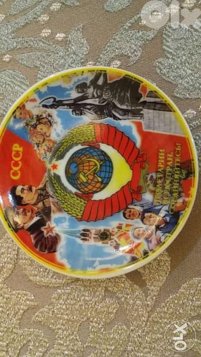 USSR Handmade Memorial plates diam20 cm & 8 cm + Small USSR Flag 1