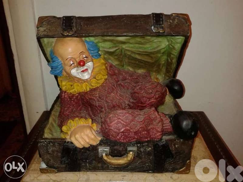 vintage clown on a box 35cm 0