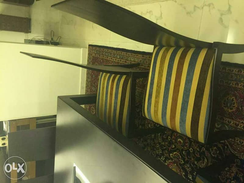 Dining room set (8 chairs) + cabinet 5