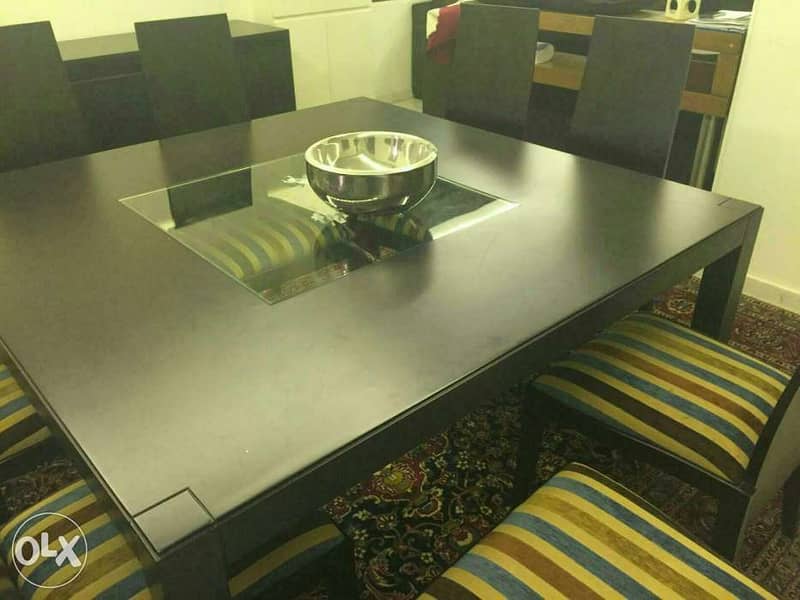 Dining room set (8 chairs) + cabinet 6