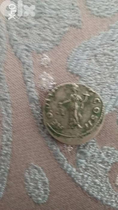 Roman Coin Queen Salonina Daughter of Valiran I y 253 A. D. 1