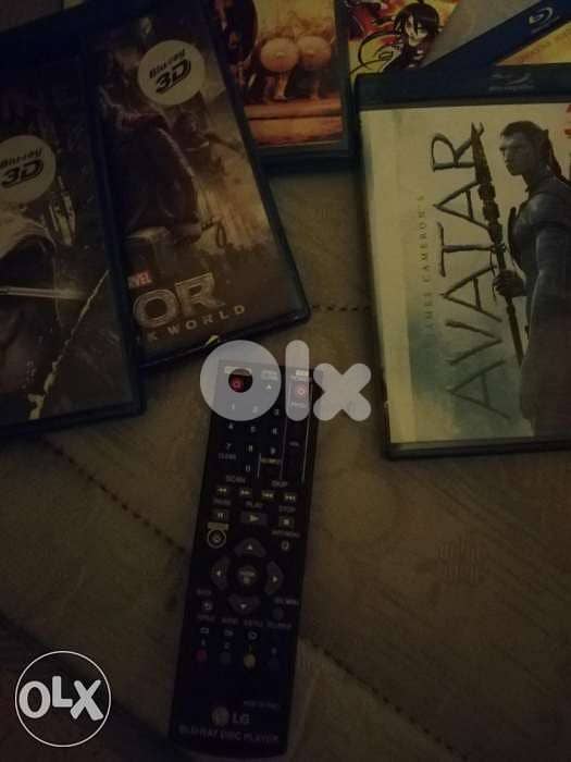 BLU RAY . . LG. 3D MACHINE+17Glasses. . . + 35 Original_3D movies. . . 1