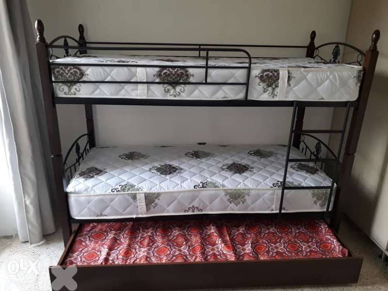 تخت طابقين ماليزي مع جارور التوصيل مجاني 0