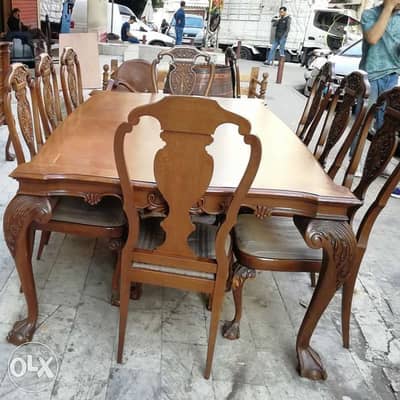 طقم غرفة سفرة روعة من الروائع حفر الفرنسي الانتيك من خشب السنديان صافي