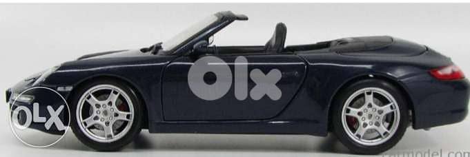 Porsche Carrera S Cabriolet diecast car model 1:18. 1