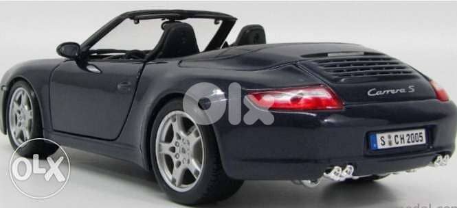 Porsche Carrera S Cabriolet diecast car model 1:18. 2