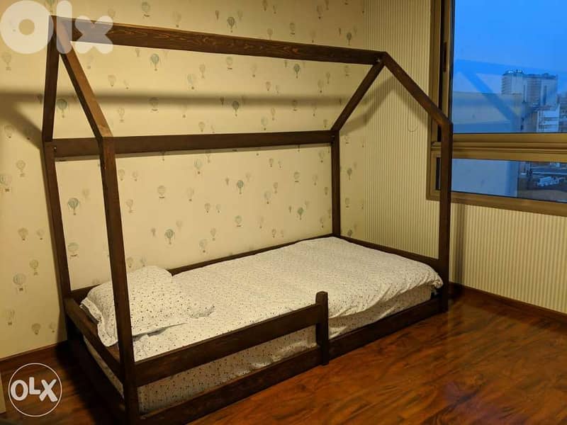 Designed Baby bed king size تخت أطفال حجم كبير 0