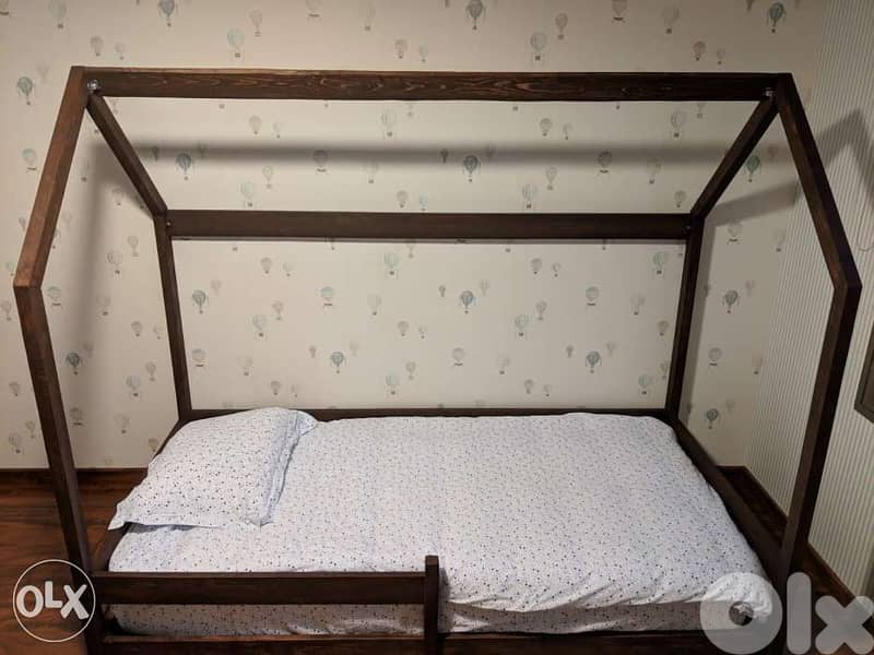 Designed Baby bed king size تخت أطفال حجم كبير 1