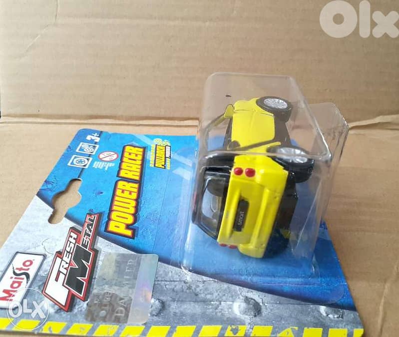Smart ForTwo diecast car model 1:32. 2