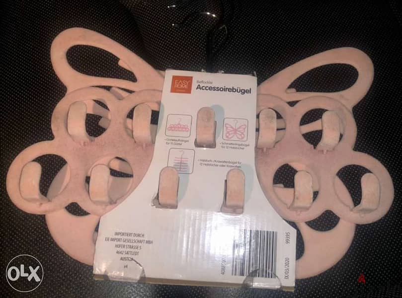 clothing for women, تعاليق للحجاب 1