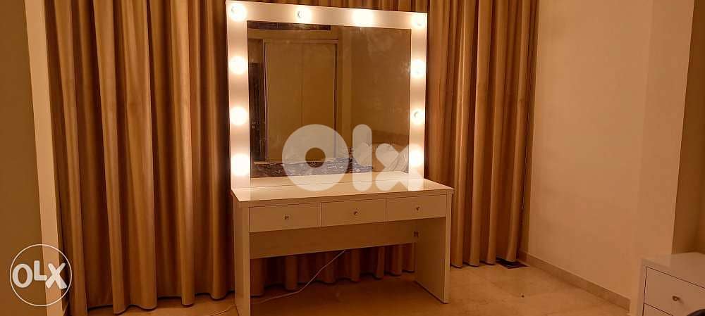 لوازم حلاقة كوافيرة ديكور 0