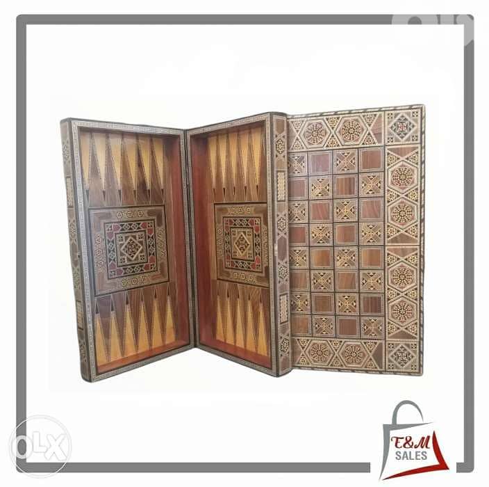 طاولة زهر مطعمة 0