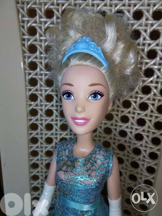Princess CINDERELLA -Disney from Hasbro as new dressed doll=20$ 2