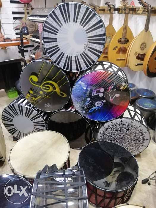 تشكيله مميزه لا مثيل لها من الآلات الايقاعيه يوجد احتراف 0