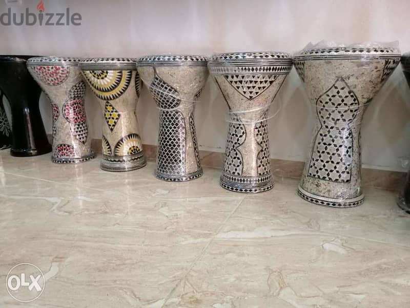 تشكيله مميزه لا مثيل لها من الآلات الايقاعيه يوجد احتراف 5