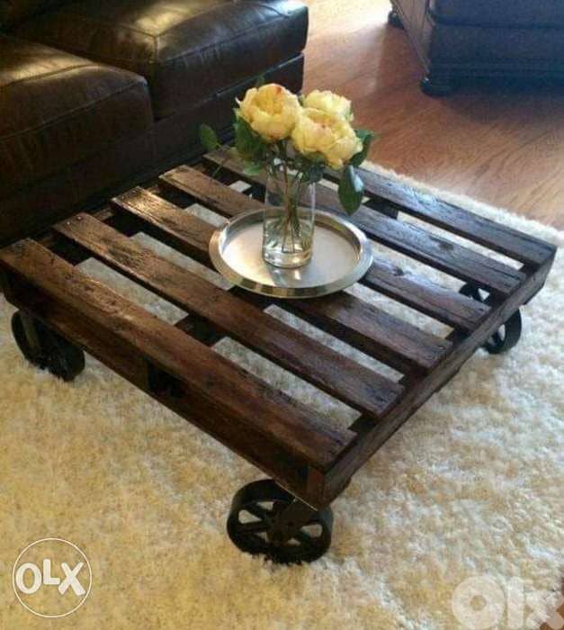 Steel and wood coffe pallet table 0