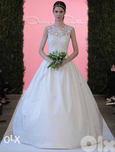 Oscar De La Renta wedding dress