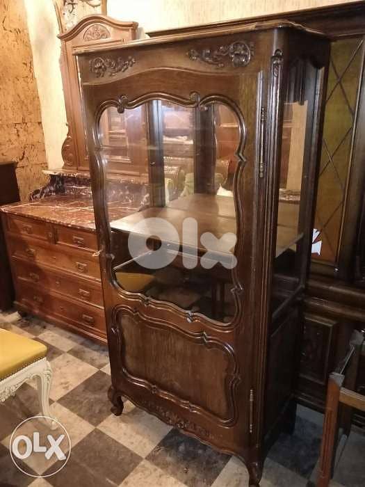 فيترين رائعة جدا خشب سنديان لوكانز فرنسي ناعم سعر تصفيه vitrine 0
