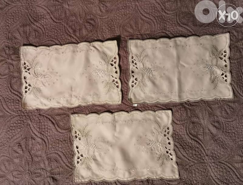 6 handmade table covers 1