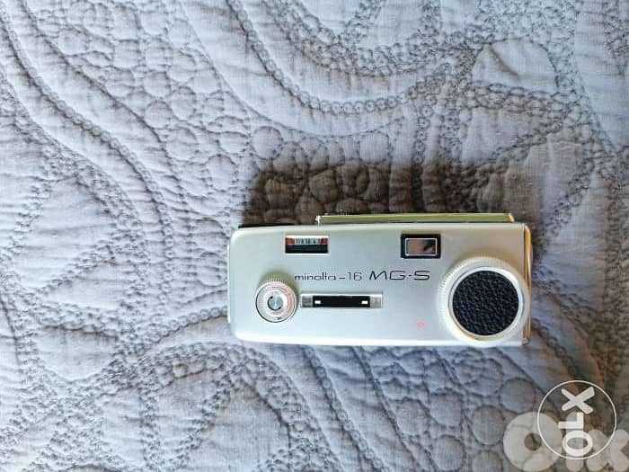 Minolta _16 MG-S Camera 2