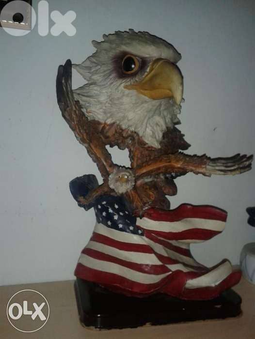 amercan eagle + flag statue 33cm 1