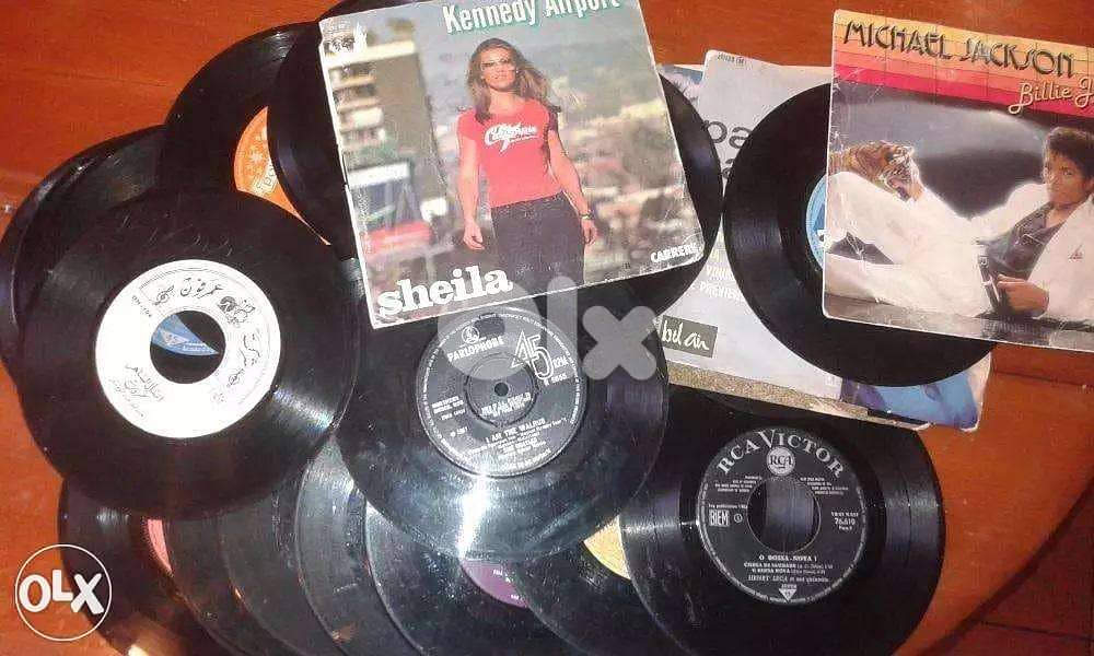 decorative 45t vinyls each 10 for 10$ 0