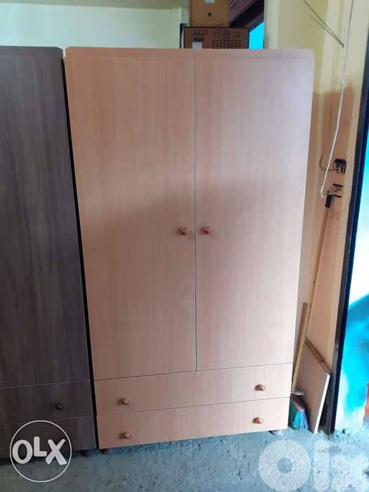 خزانة درفتين حجم كبير 0