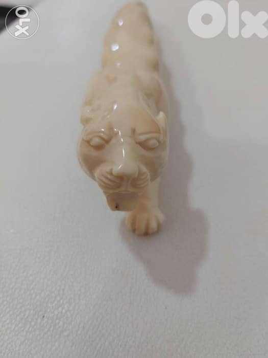 Perfect ORIGINAL decor statues ivorry 7