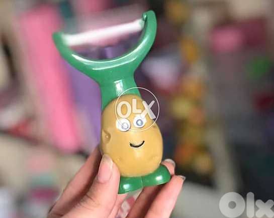 Mr Potato peeler with rolling eyes 3$ 2