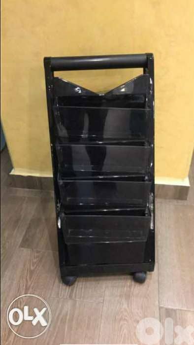 ترولي للمجلات من شركة نزيه 0