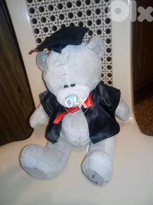 GRADUATION GIFT SMALL BEAR as new plush toy height 20 Cm, Robe +hat=10 0