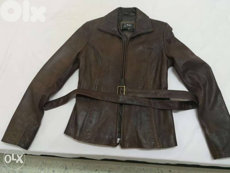 Brown leather jacket unused. Size 36 1
