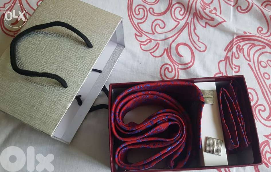 Tie with coflings all for 5 usd 2