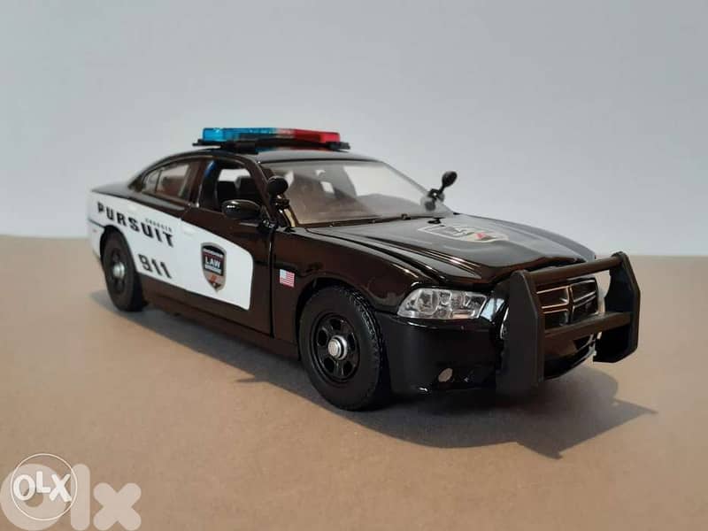 Dodge Charger 911 Pursuit diecast car model 1:24 3