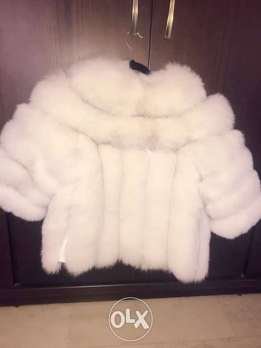 Fur jacket with white leather details 3