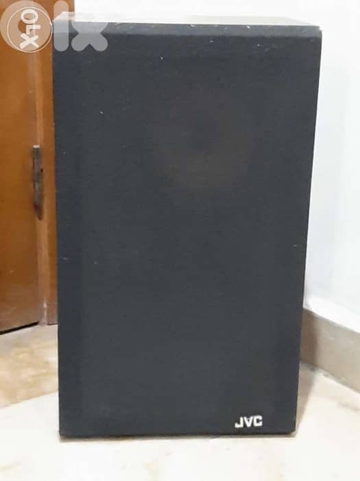 بافلات JVC japan w 30 عدد2  عرض 27 طول 46 سماكة 21.7. 6