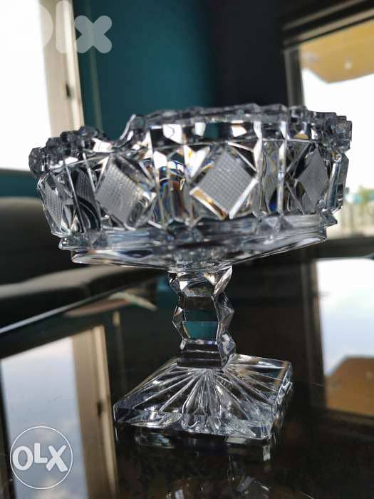 Vintage crystal footed ashtray 2