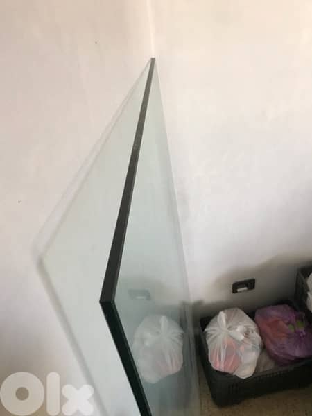 glass table excellent 3